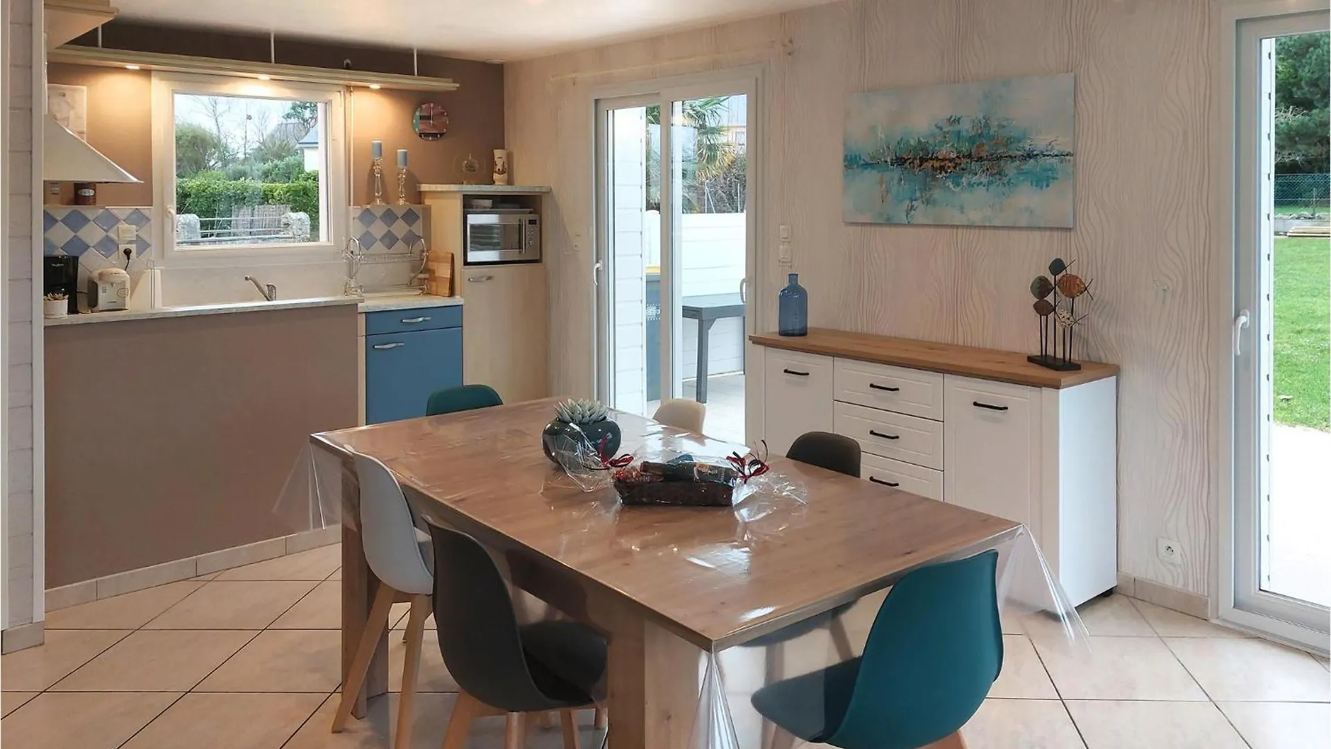 Nice Home In Ploudalmezeau With Kitchen 0*,