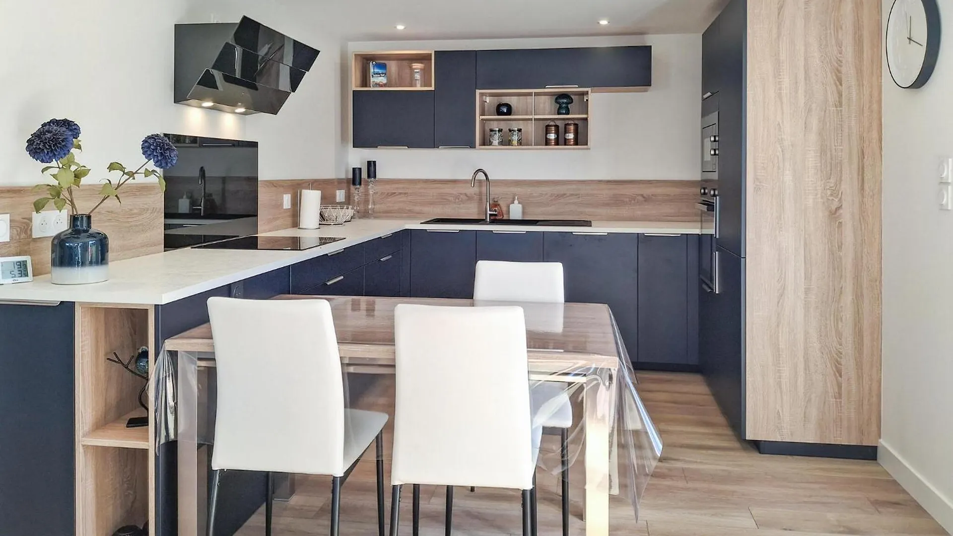 Nice Home In Ploudalmezeau With Kitchen France